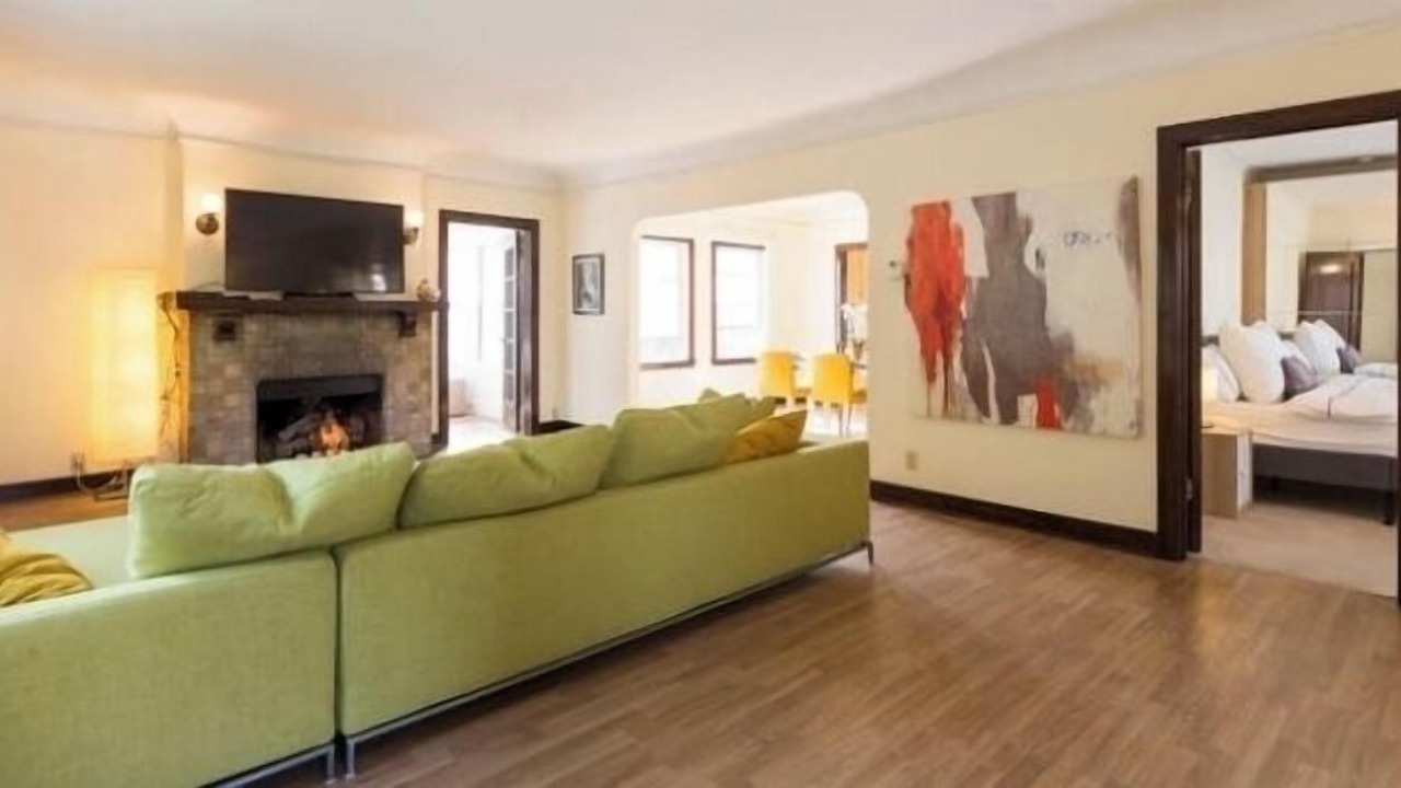 Photo of Livingroom in Larchmont