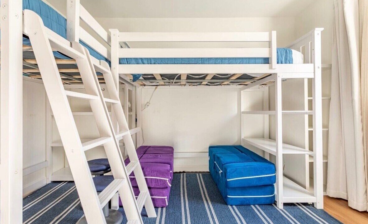 Photo of Bedroom in Gas Lamp Section