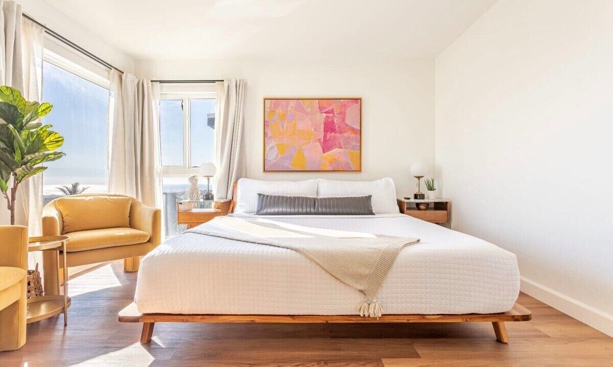 Photo of Bedroom in Gas Lamp Section