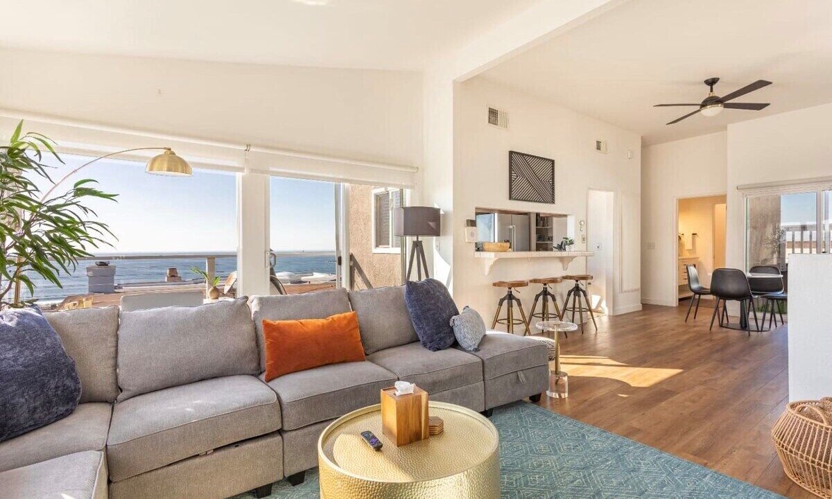 Photo of Livingroom in Gas Lamp Section