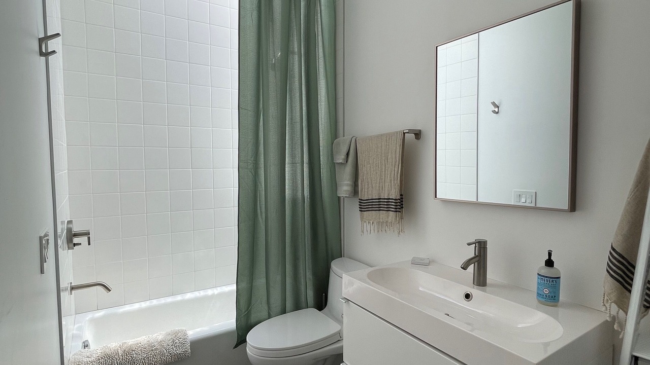 Photo of Bathroom in Sunset Park