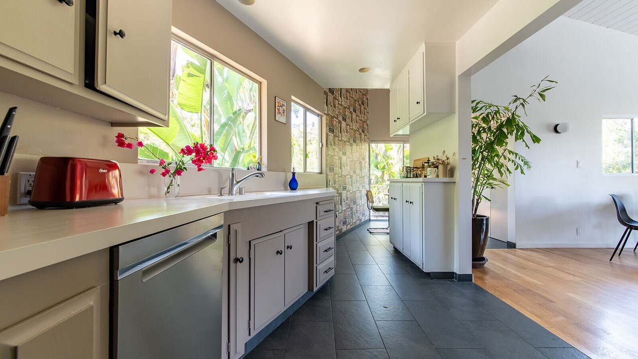 Photo of Kitchen in Hollywood Hills West