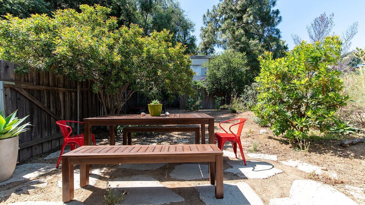 Photo of Outdoor in Hollywood Hills West