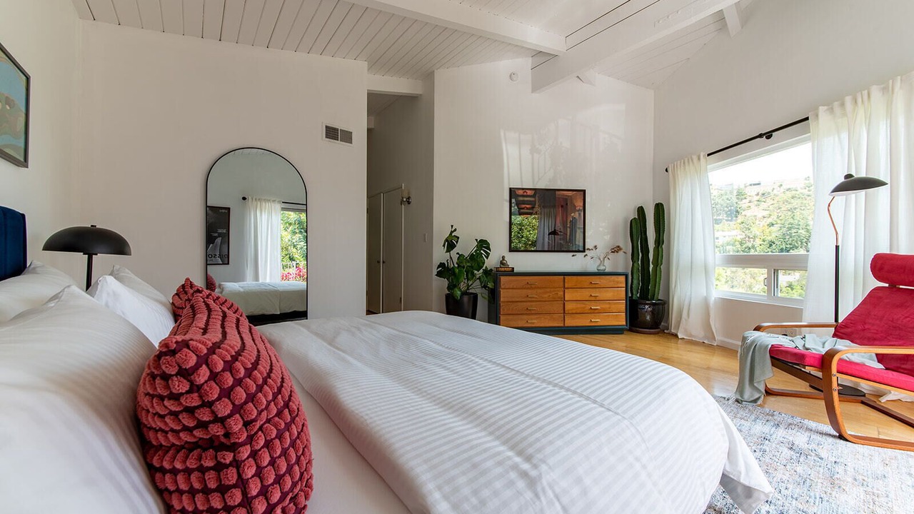 Photo of Bedroom in Hollywood Hills West