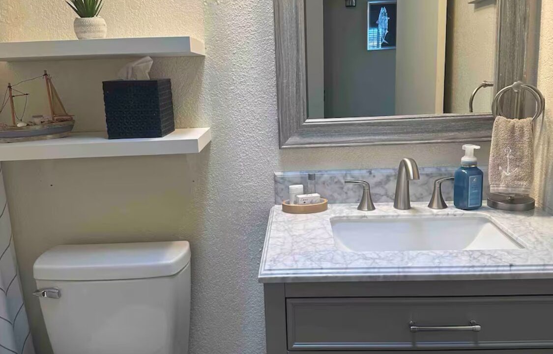 Photo of Bathroom in Silver Lakes Country Club