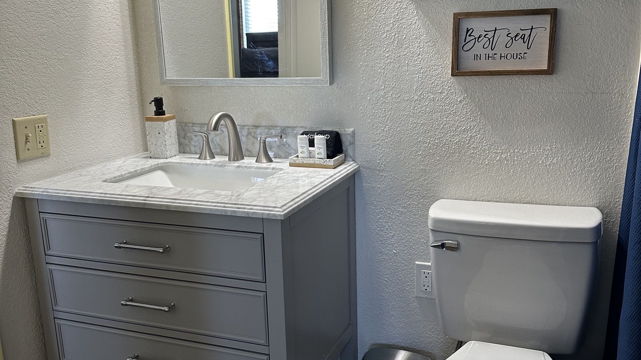 Photo of Bathroom in Silver Lakes Country Club