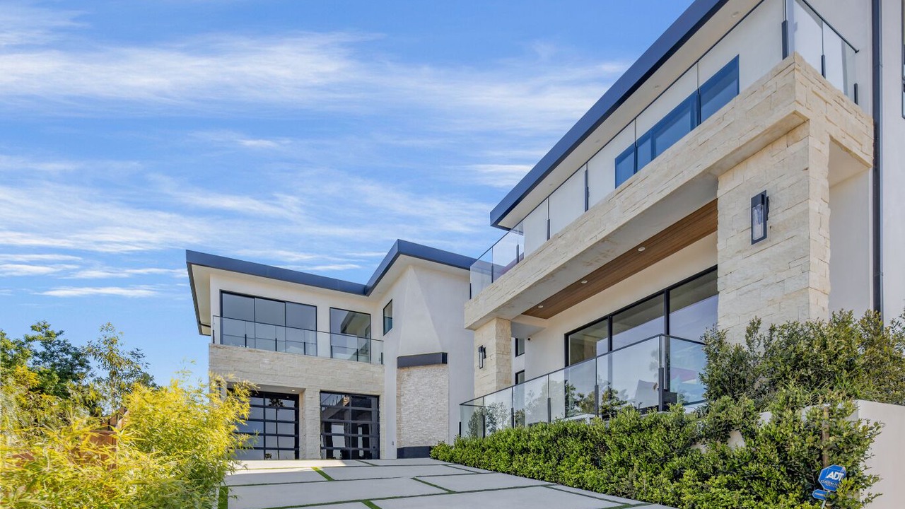 Photo of Outdoor in Encino
