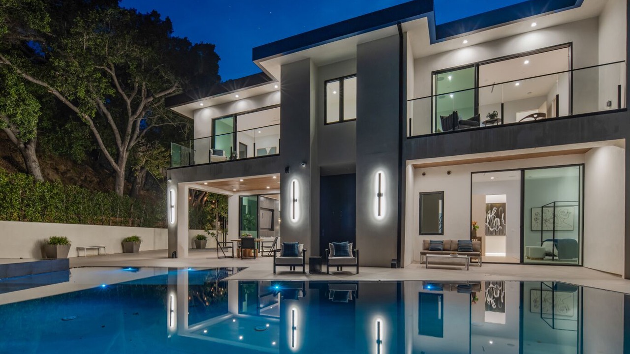 Photo of Outdoor in Encino