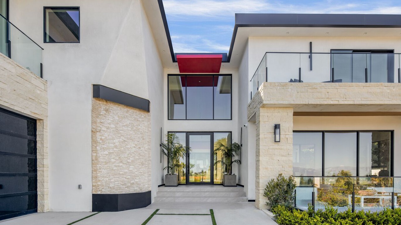 Photo of Outdoor in Encino