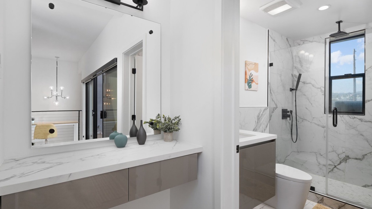 Photo of Bathroom in Hollywood