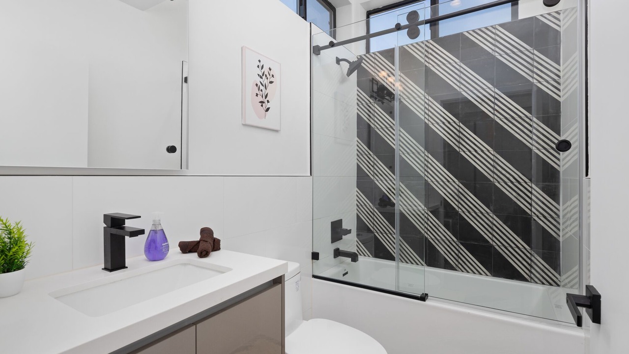 Photo of Bathroom in Hollywood