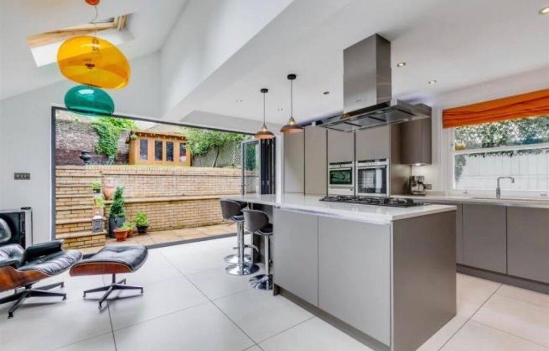 Photo of Kitchen in Chiswick Riverside