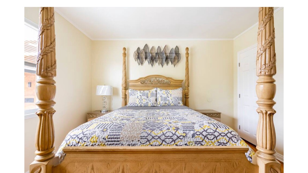 Photo of Bedroom in Ladera Heights