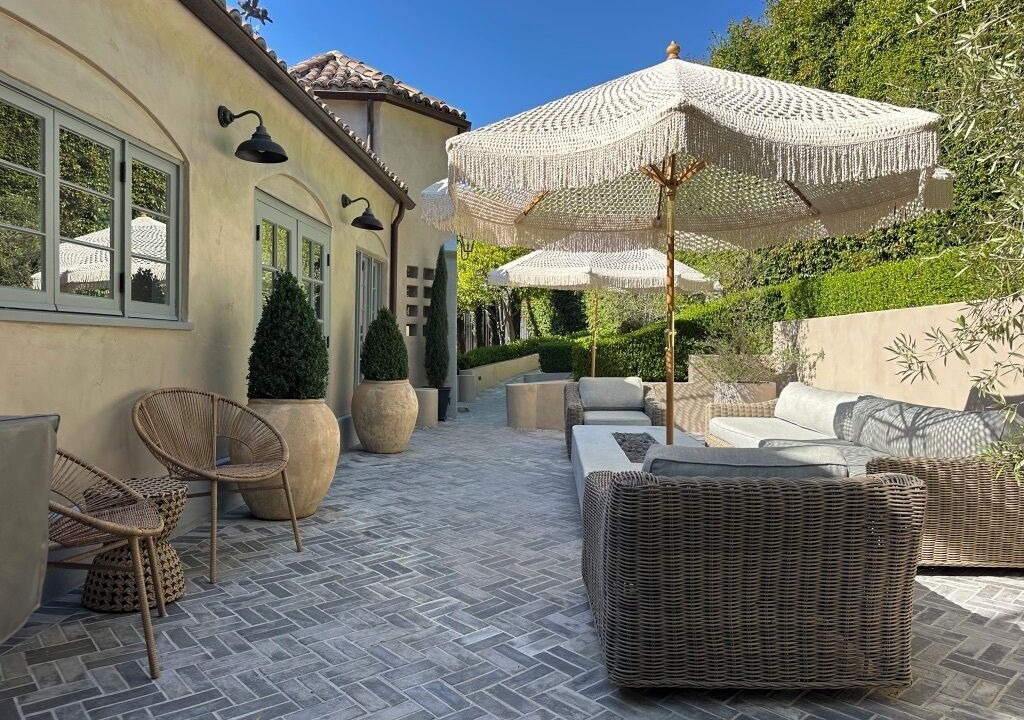 Photo of Patio Balcony in Hollywood Hills