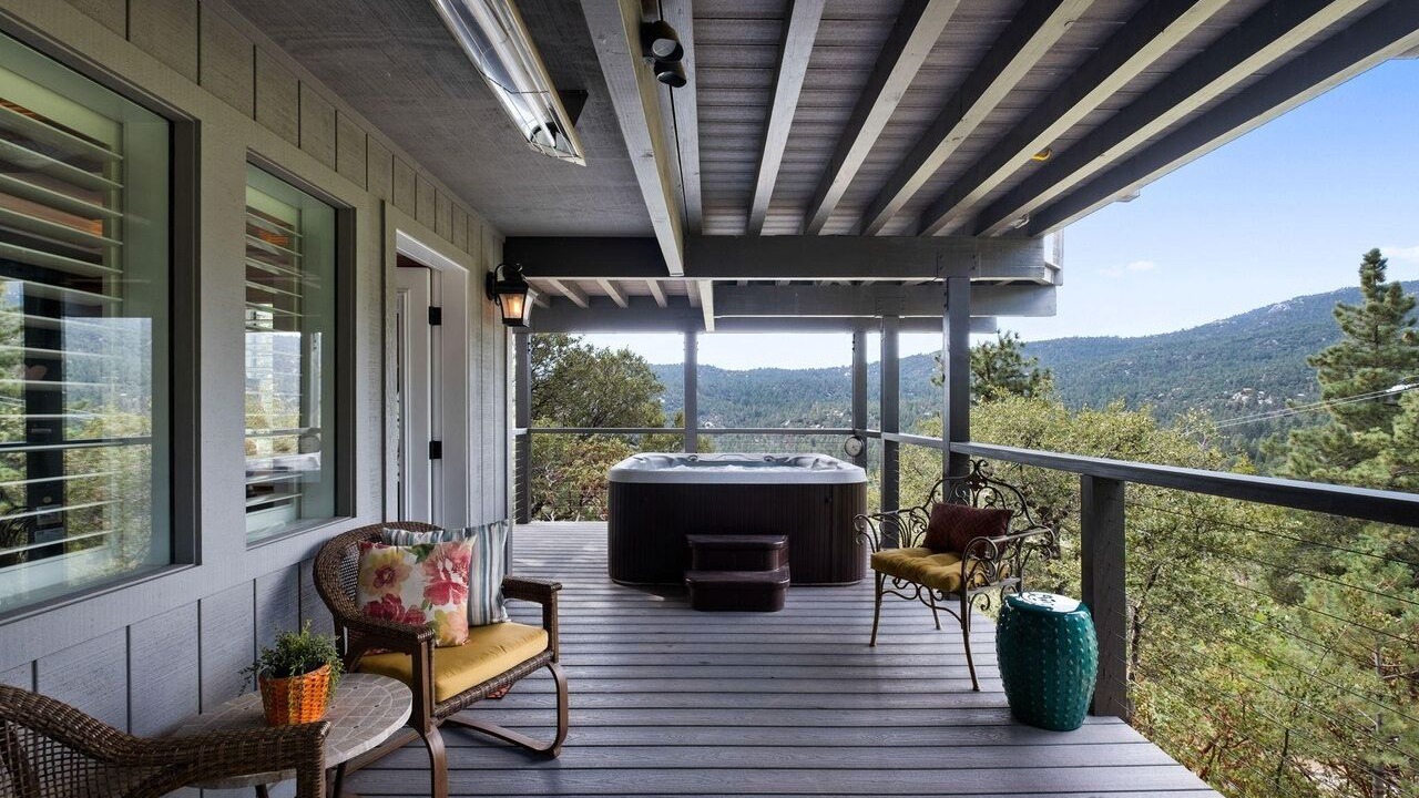 Photo of Patio Balcony in Idyllwild
