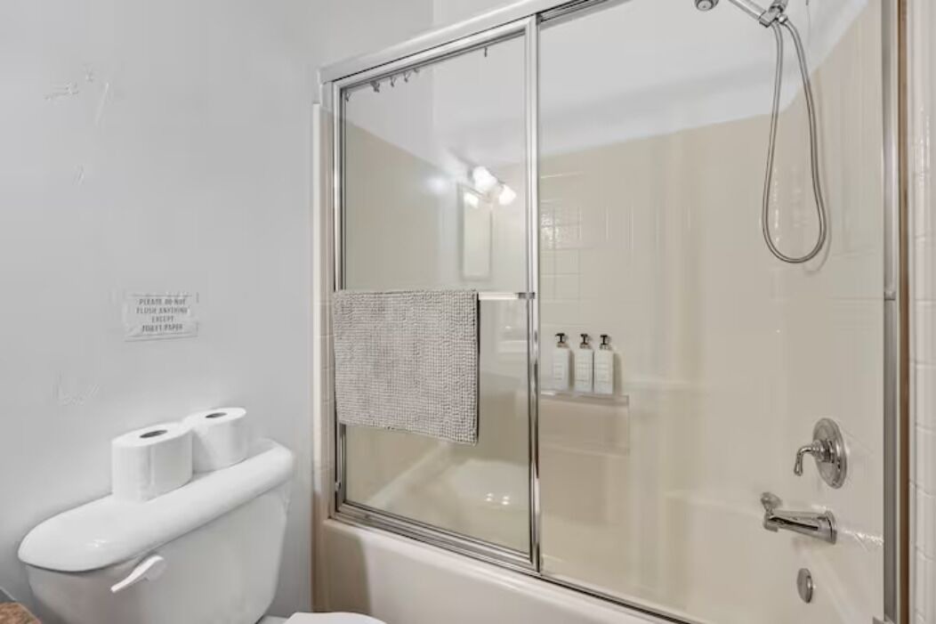 Photo of Bathroom in Cedar Glen