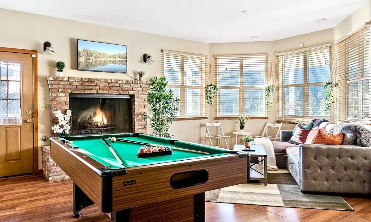 Photo of Livingroom in Cedar Glen