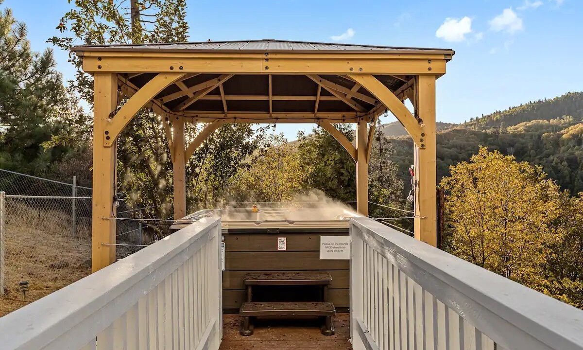 Photo of Outdoor in Cedar Glen