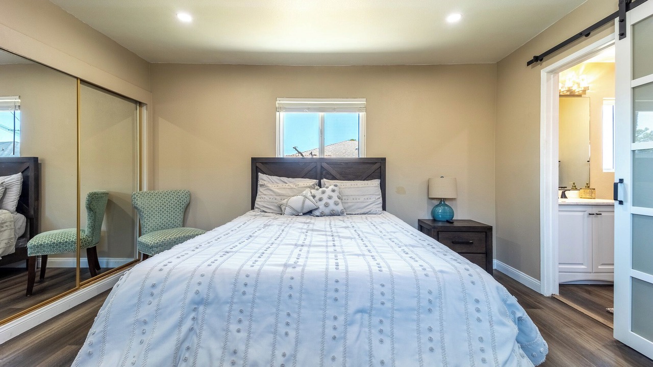 Photo of Bedroom in Harbor