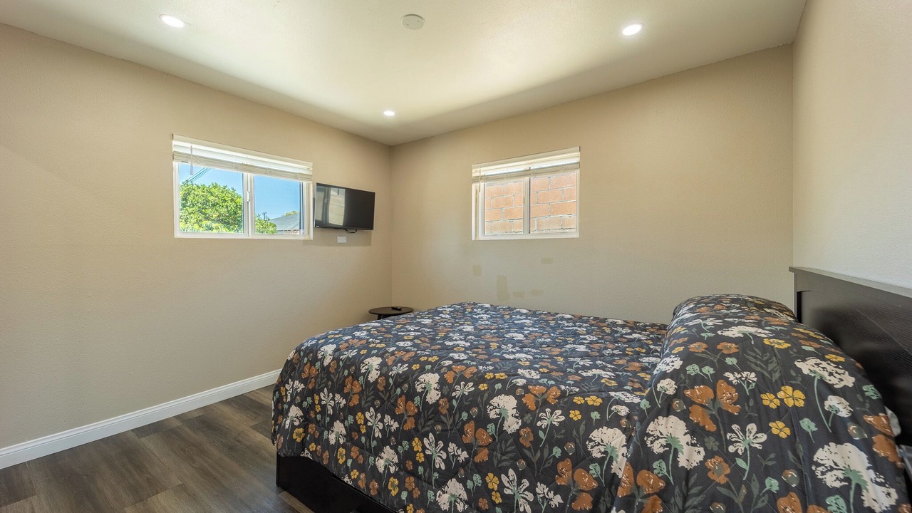 Photo of Bedroom in Harbor