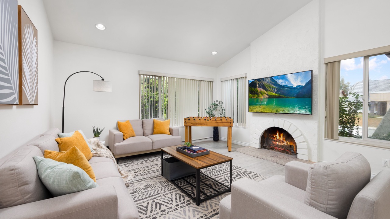 Photo of Livingroom in West Covina