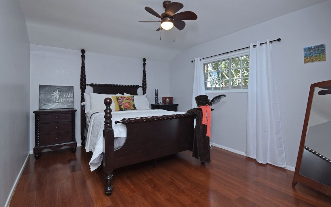 Photo of Bedroom in Shadow Hills