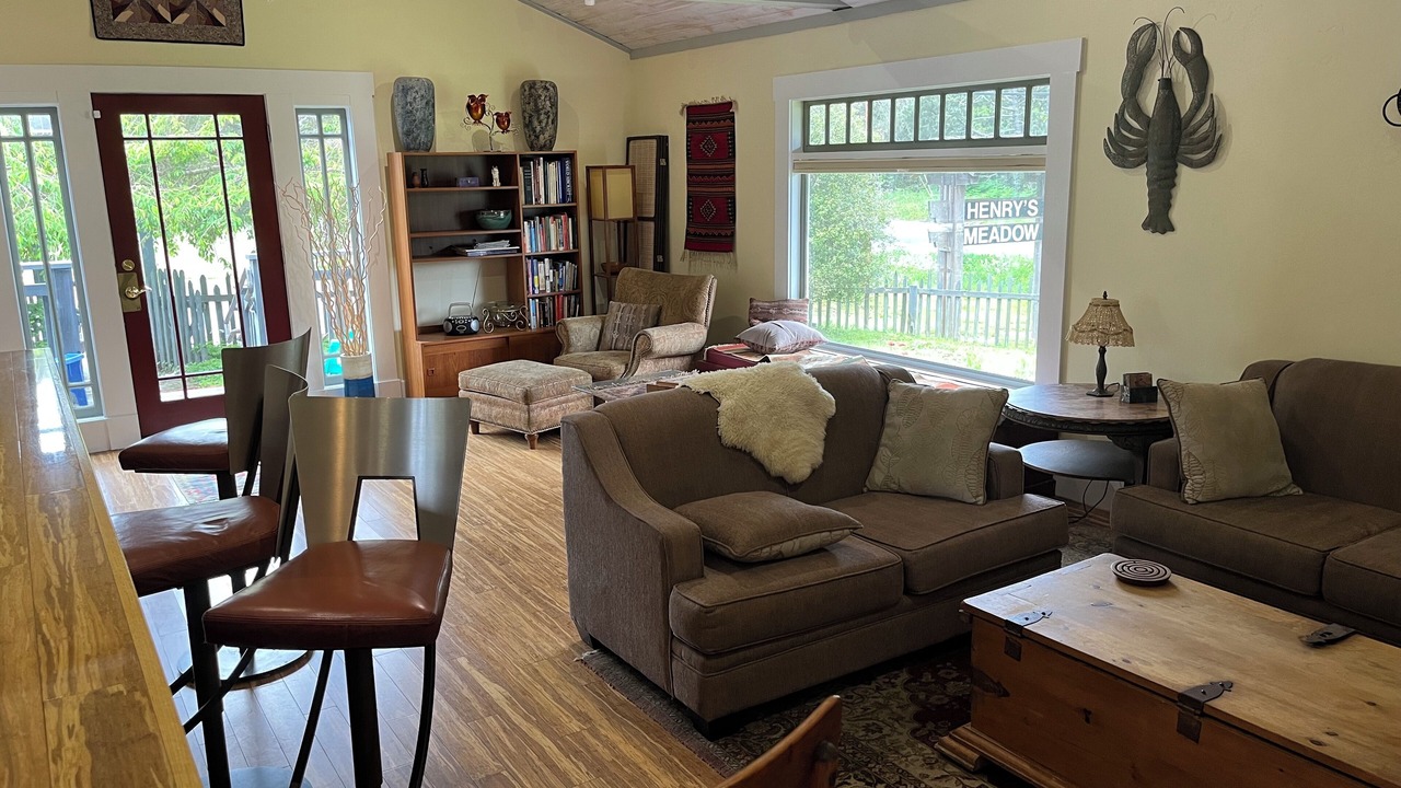 Photo of Livingroom in Fort Bragg