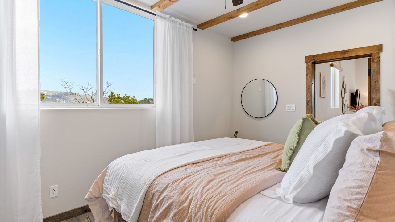 Photo of Bedroom in Escondido