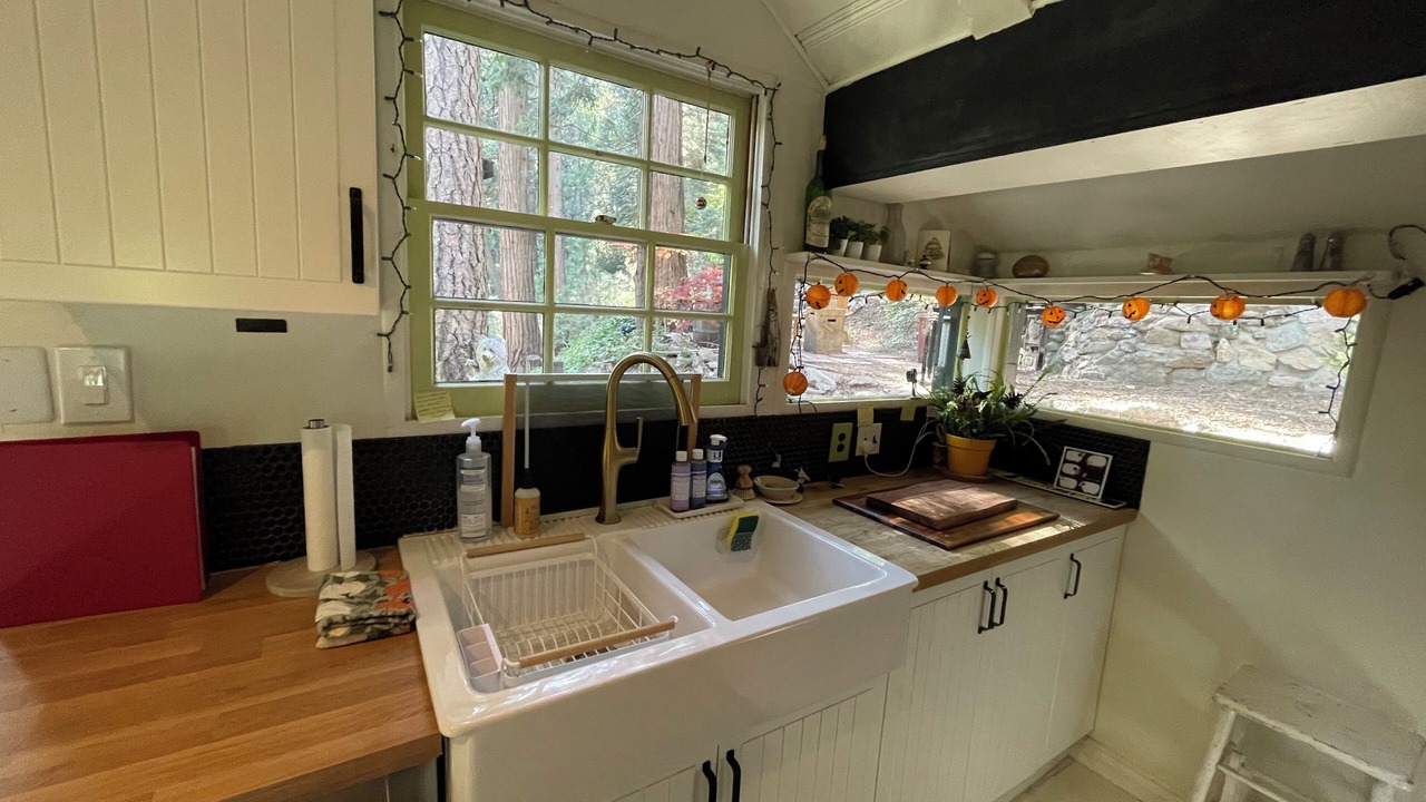 Photo of Kitchen in Blue Jay