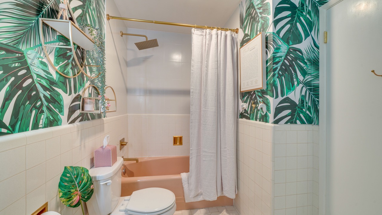 Photo of Bathroom in Oak Park