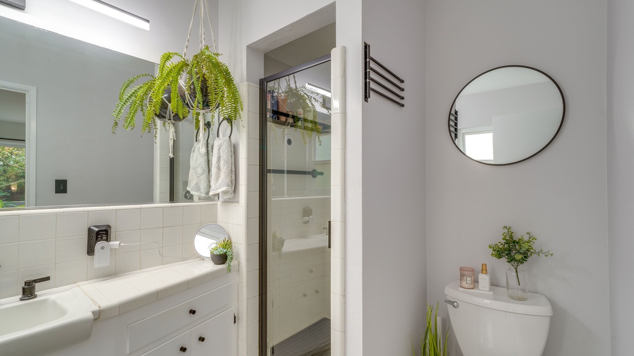 Photo of Bathroom in Oak Park