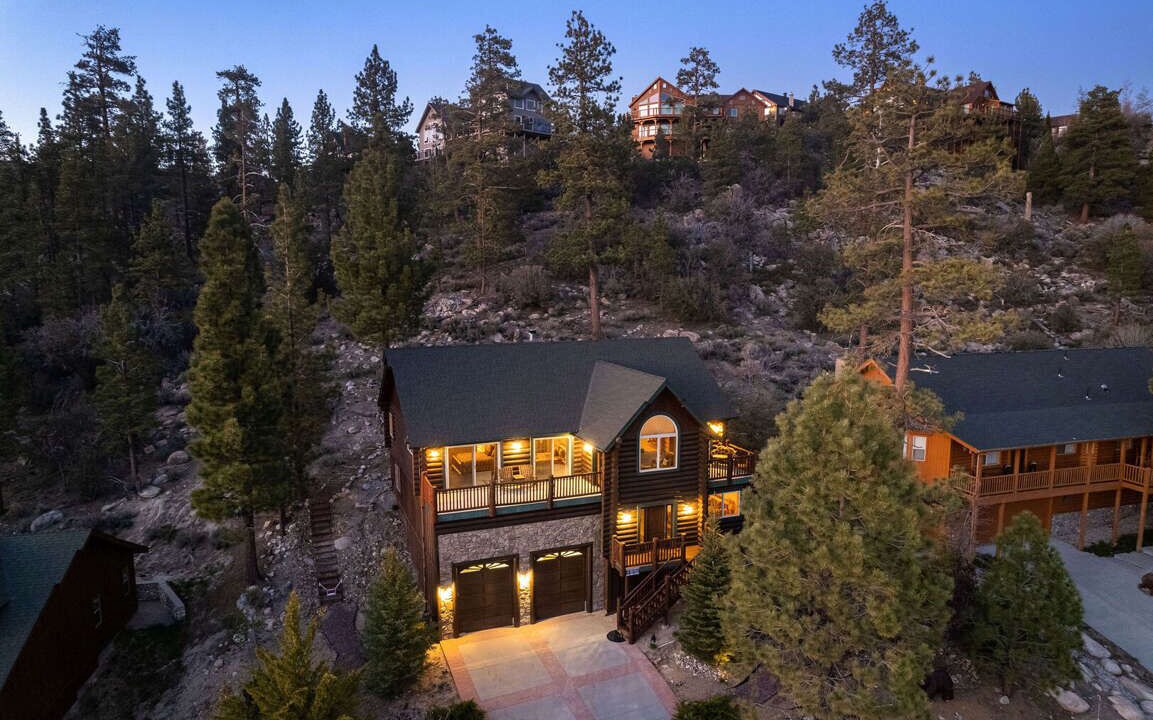Photo of Outdoor in Castle Glen Estates
