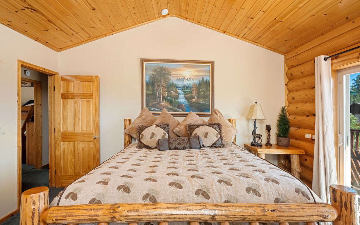 Photo of Bedroom in Castle Glen Estates