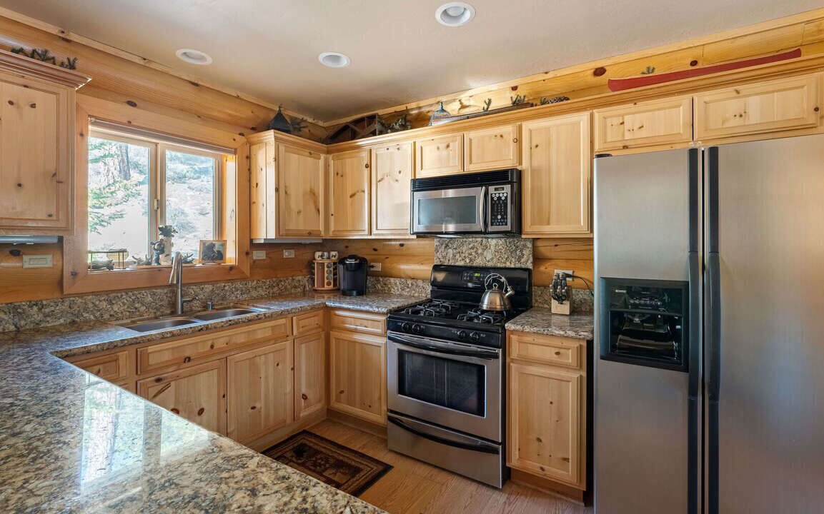 Photo of Kitchen in Castle Glen Estates