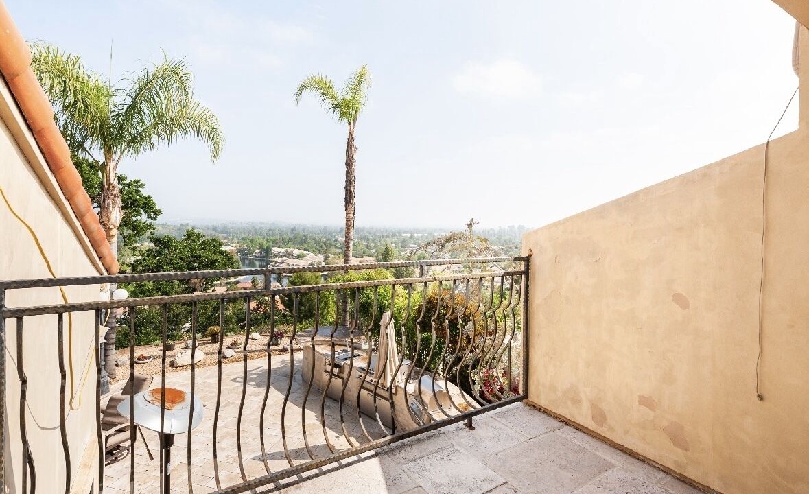 Photo of Patio Balcony in Calabasas