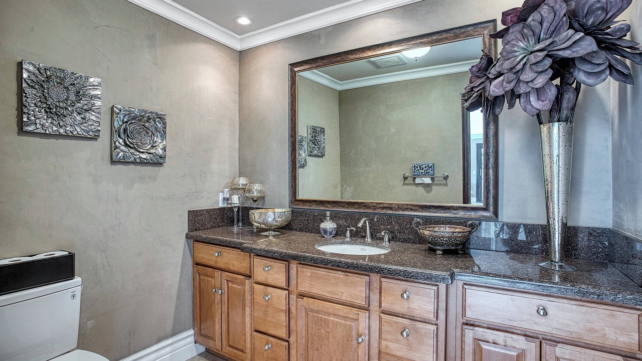 Photo of Bathroom in Calabasas