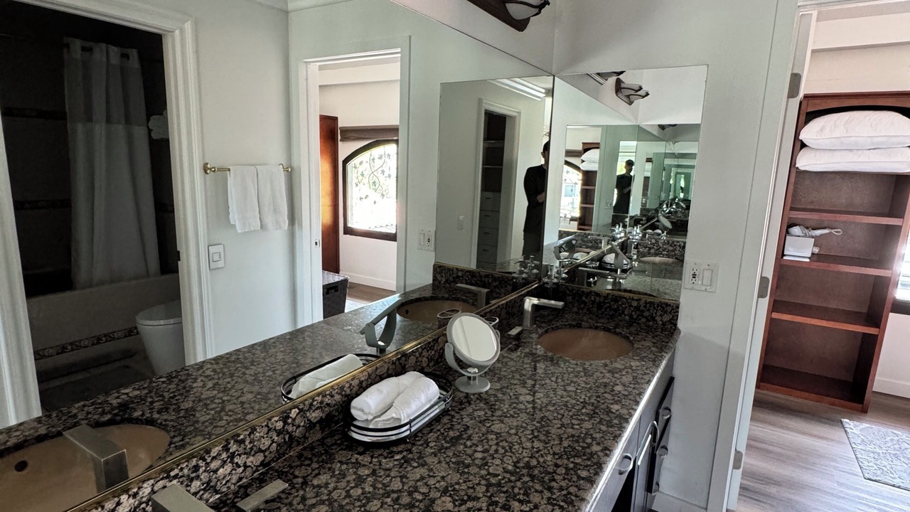 Photo of Bathroom in Calabasas