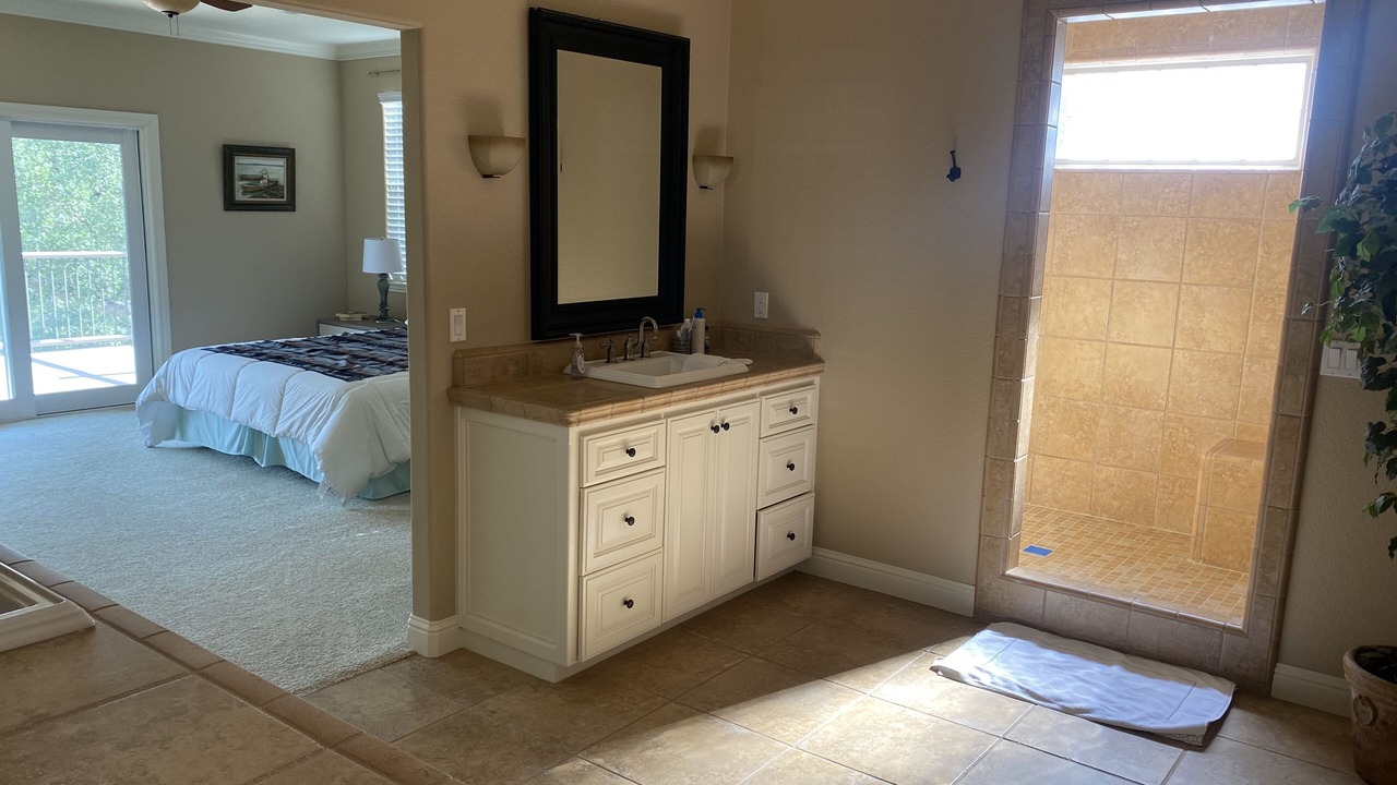 Photo of Bedroom in Copperopolis