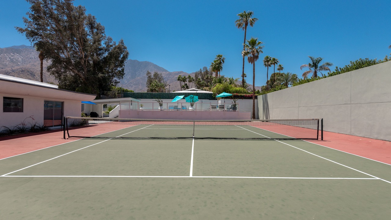 Photo of Others in Racquet Club West