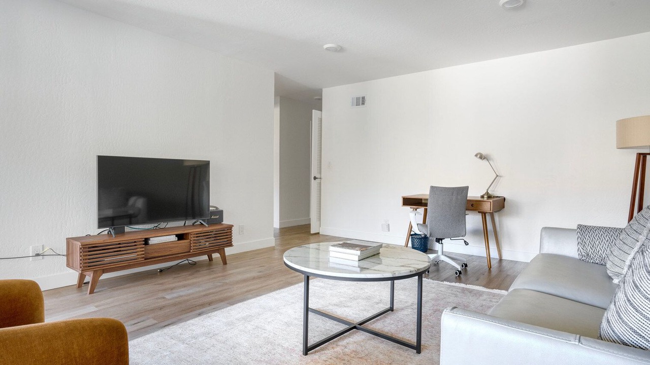 Photo of Livingroom in Cupertino