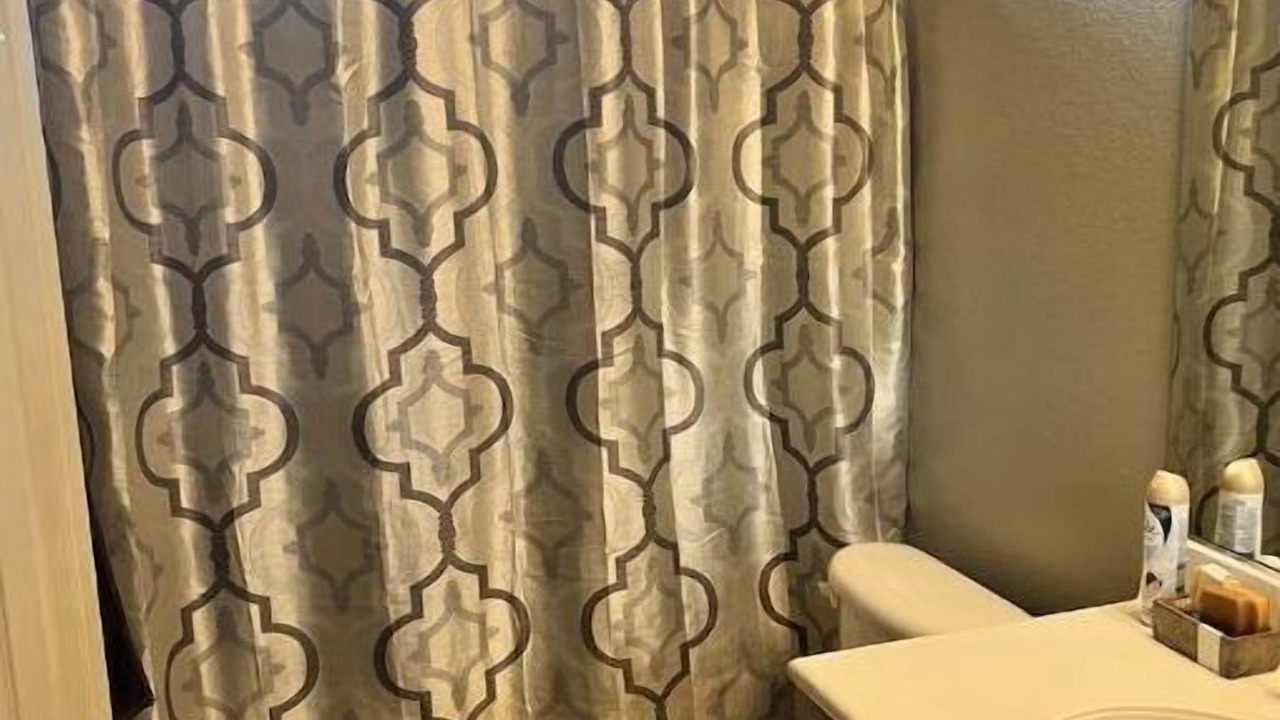 Photo of Bathroom in Highland