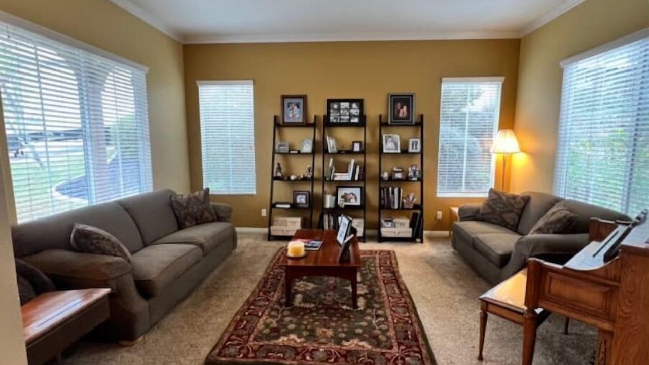 Photo of Livingroom in Highland