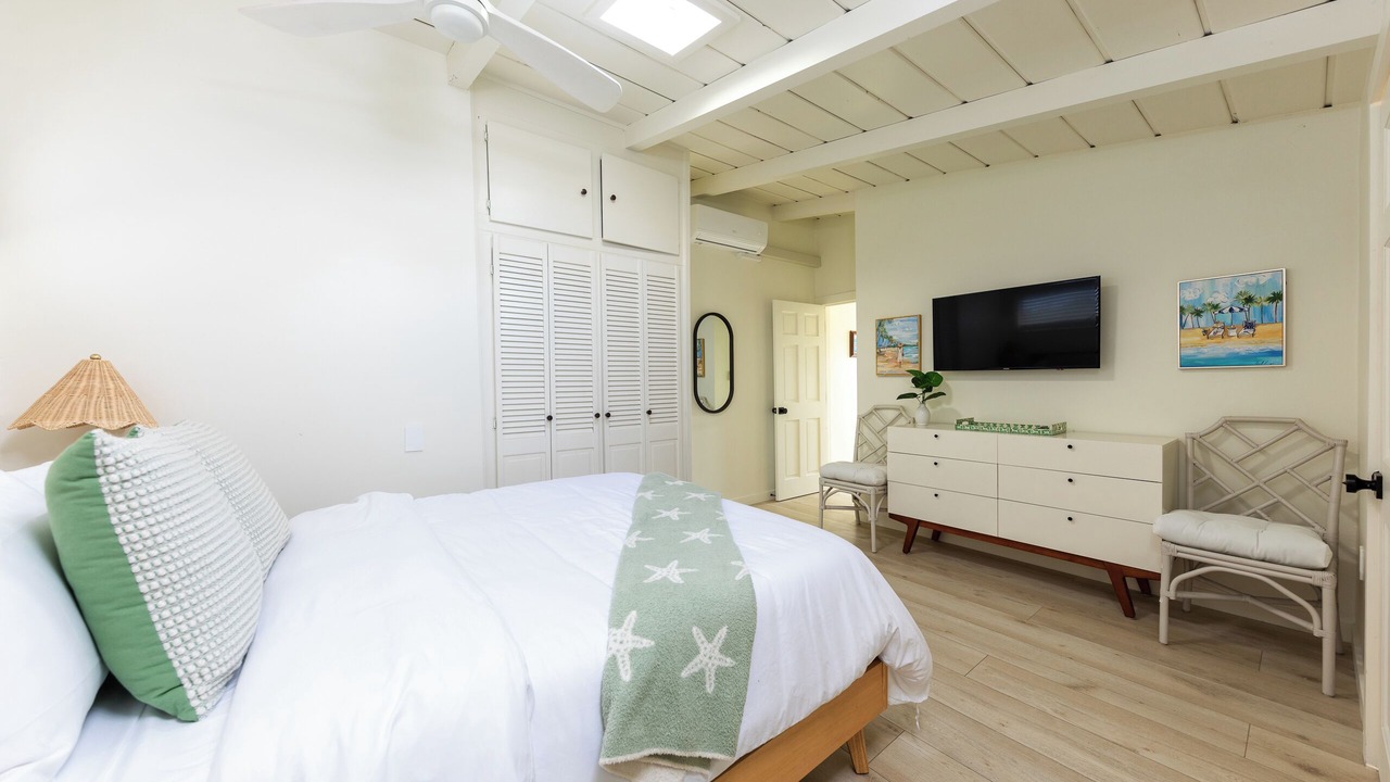 Photo of Bedroom in Del Mar
