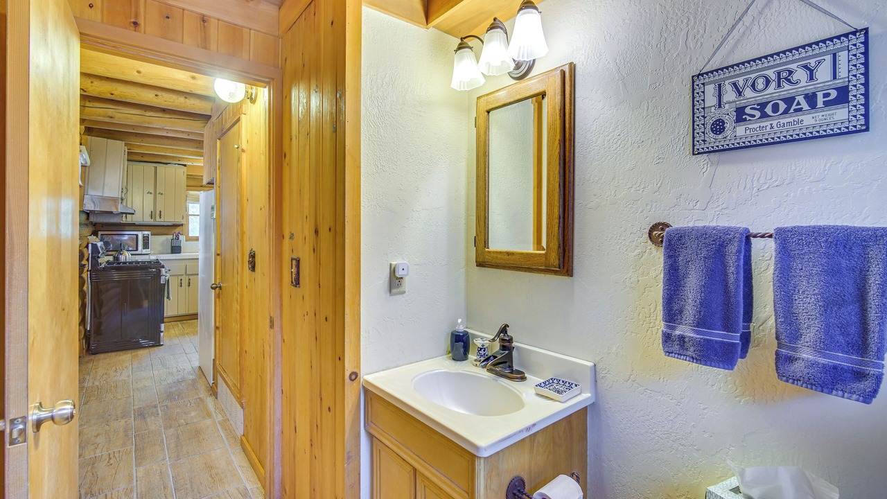 Photo of Bathroom in Cedarpines Park