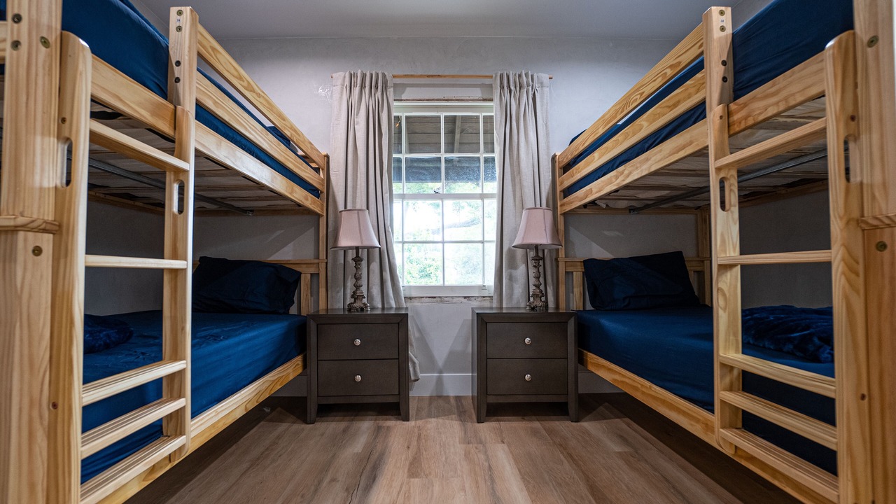 Photo of Bedroom in Burbank