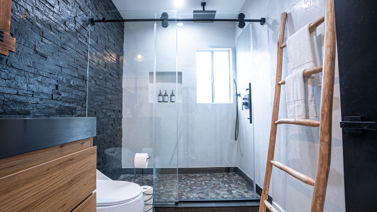 Photo of Bathroom in Burbank