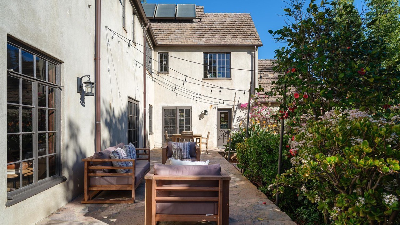 Photo of Patio Balcony in North Central