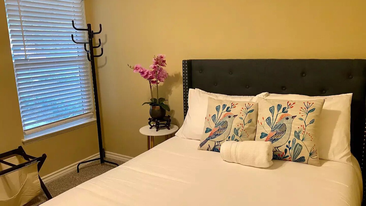 Photo of Bedroom in Arlington South