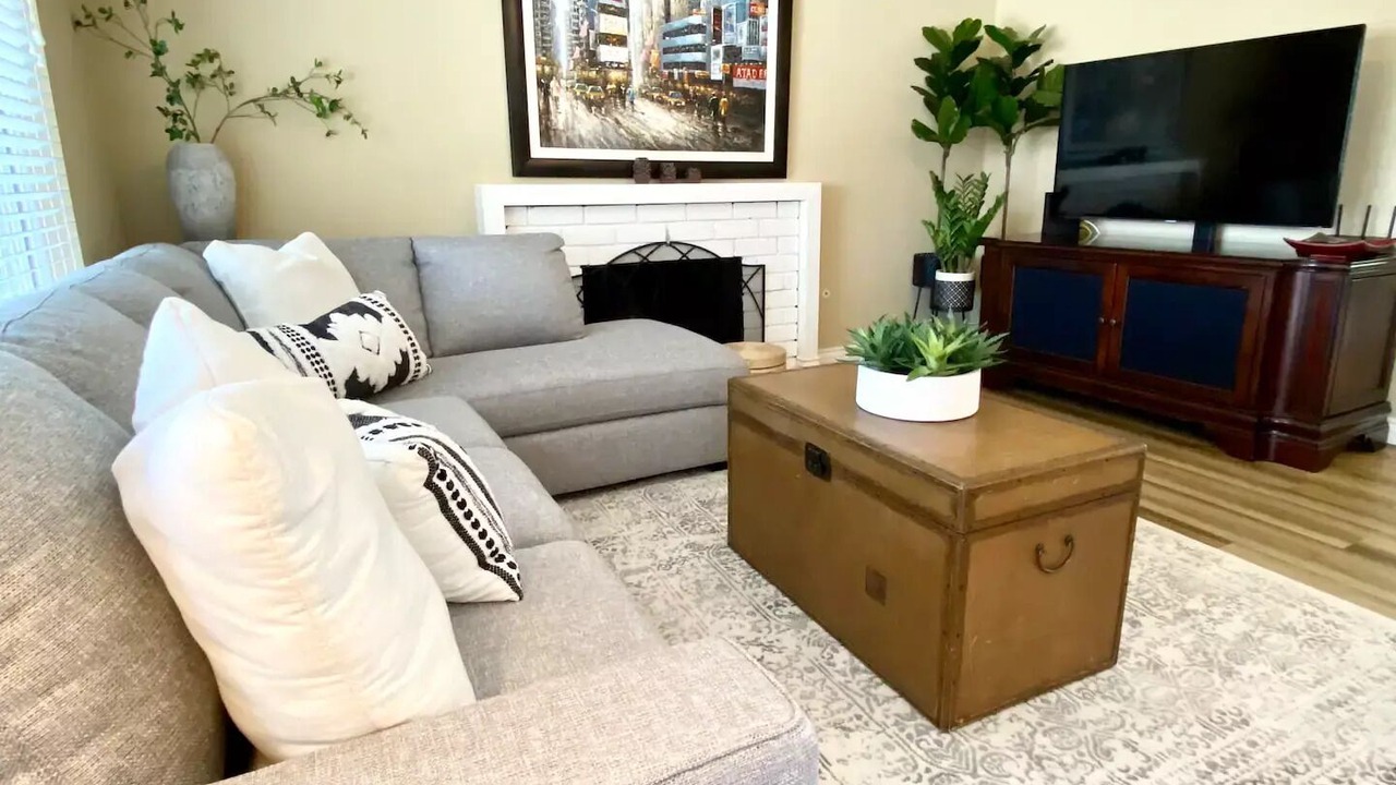 Photo of Livingroom in Arlington South