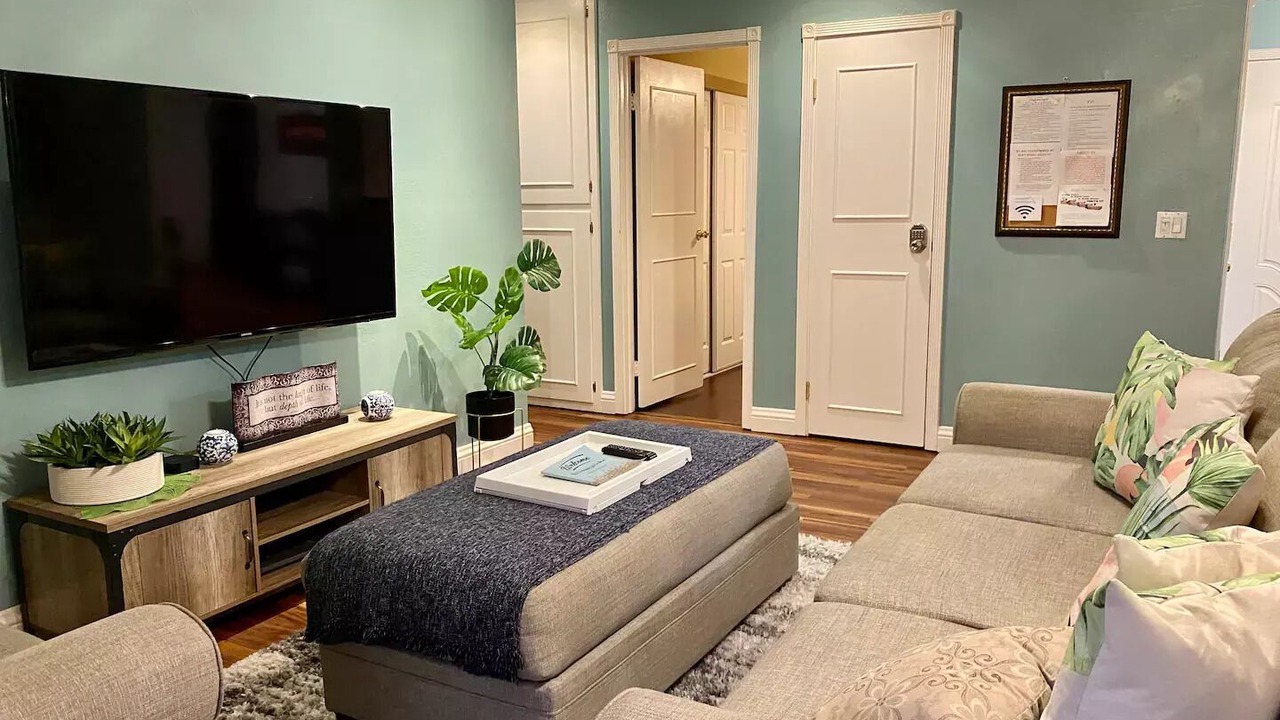Photo of Livingroom in Arlington South